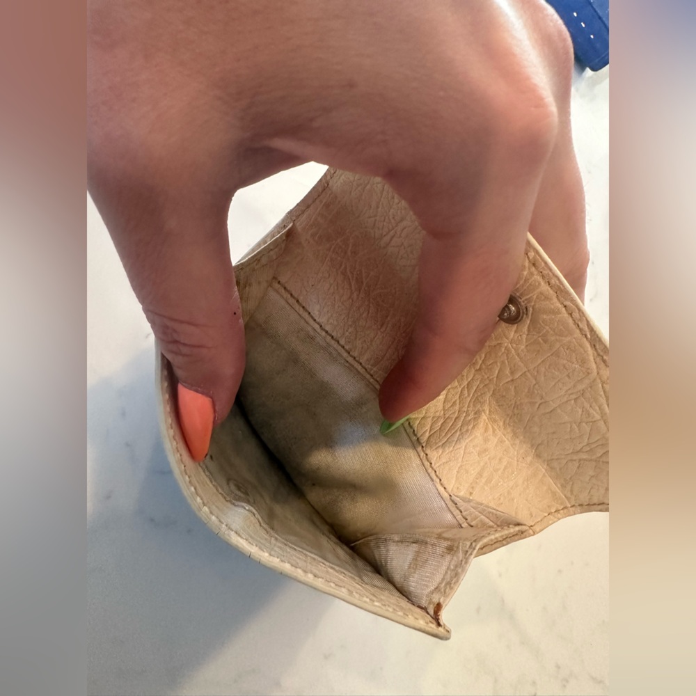 š©µš¤ Celine Buckle Wallet š¤š©µ - Picture 6 of 6